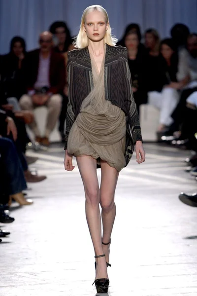 Look 31